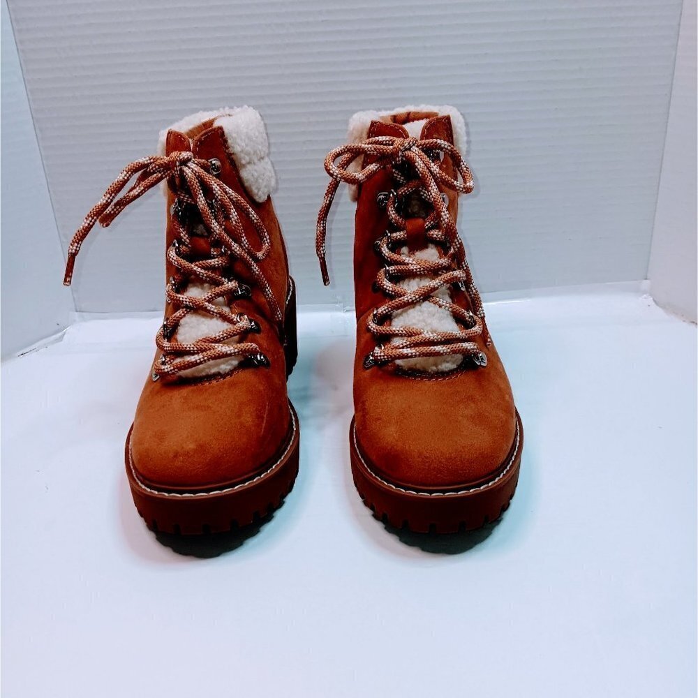 Universal Thread Women Hiker Boots